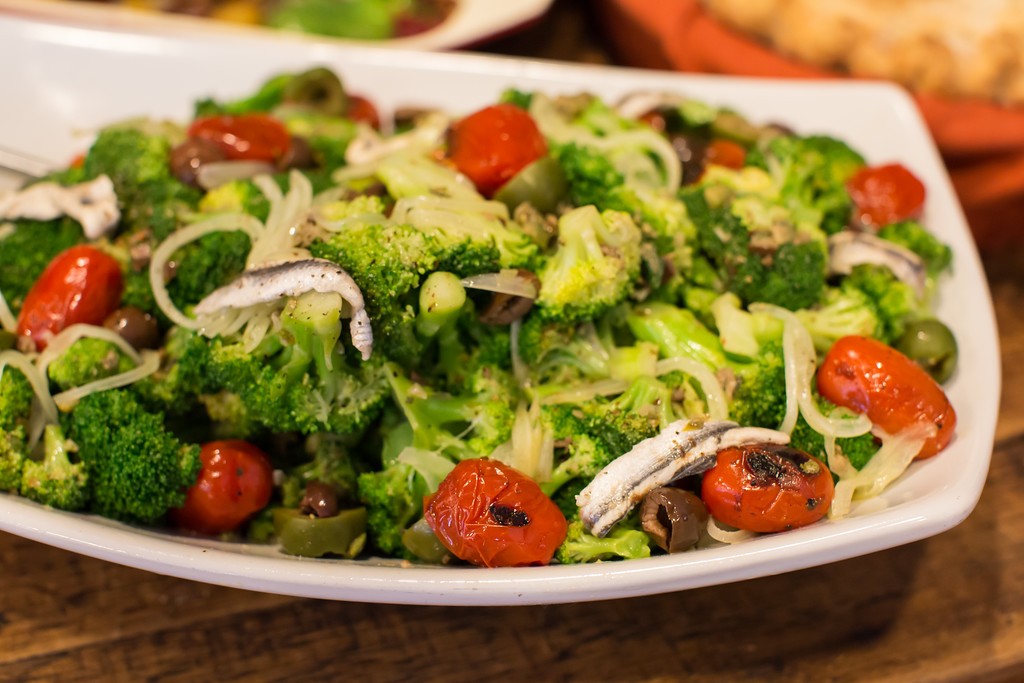 Friendsgiving Broccoli Salad