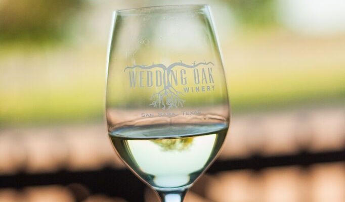 Wedding Oak Wine glass