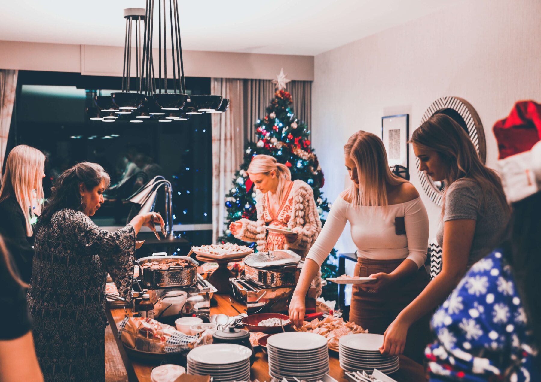 Friendsmas Party scene