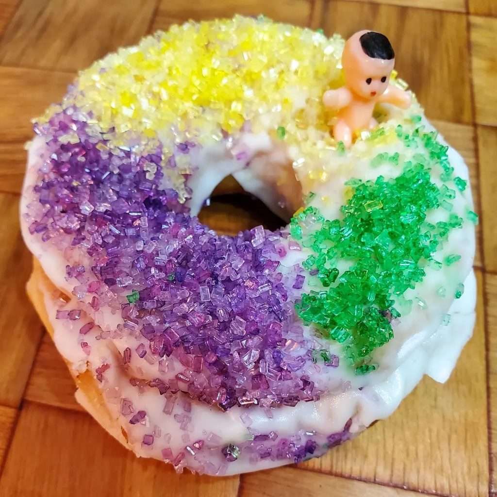 Lola's king cake donuts