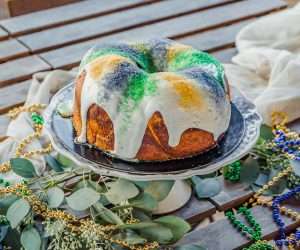 Walton's King cake