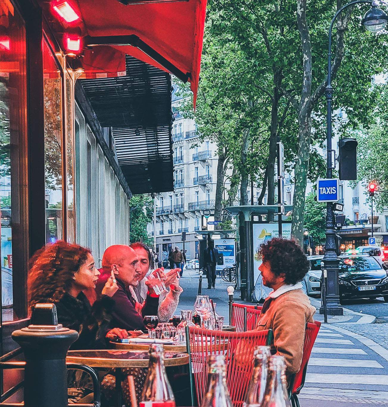 Paris cafe_edited